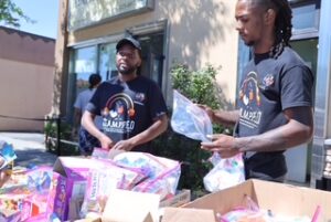 image3 Giveaway and haircuts